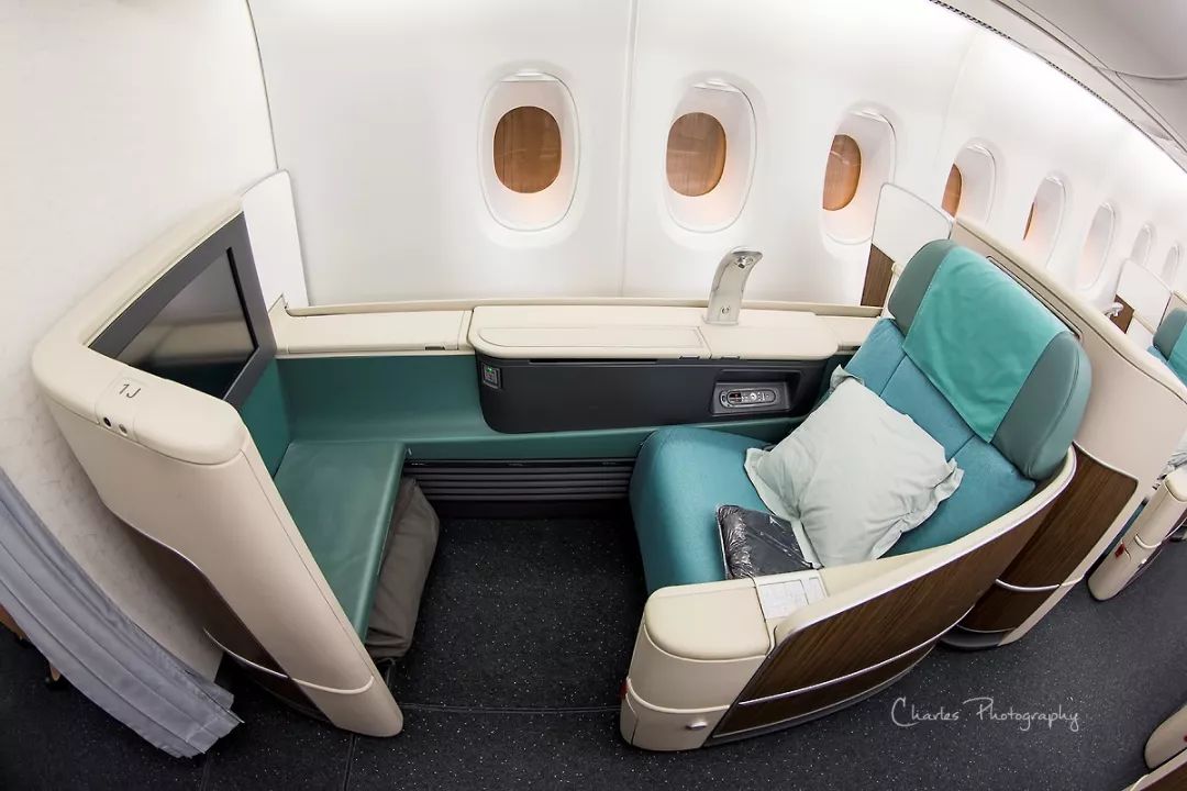 十年时间,我睡遍了所有空中客车a380客机上的床_头等舱