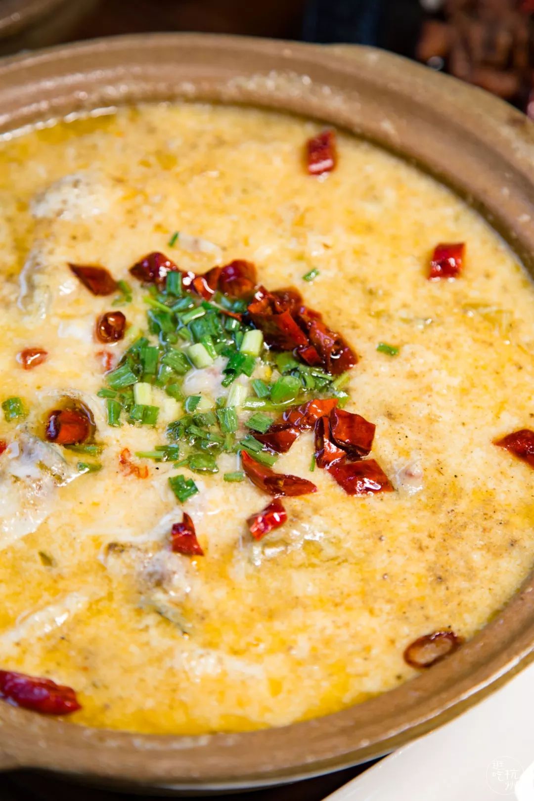 这家开了整整17年的舟东奶酸菜鱼,这次真的吃不到了.