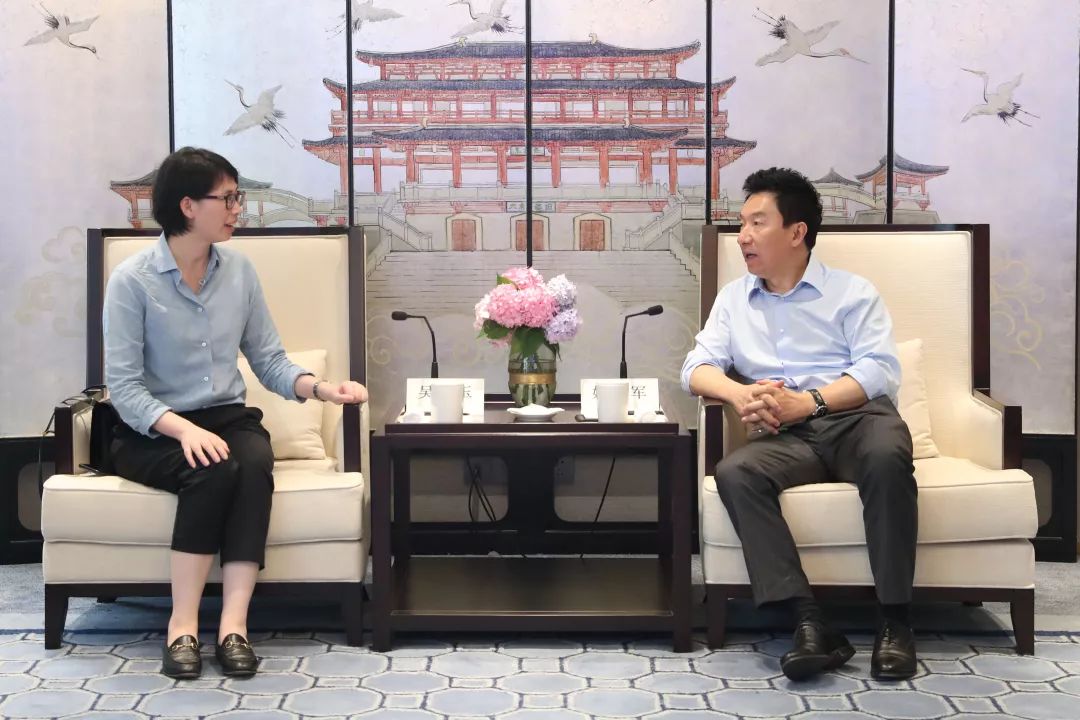 与 西安曲江文化产业投资(集团)有限公司战略合作签约仪式圆满举行