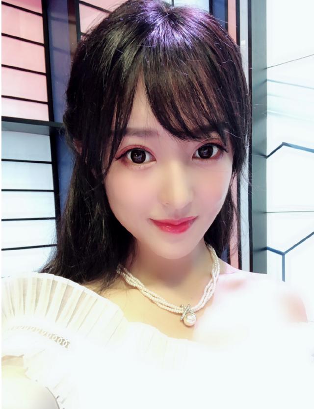 最美cf女主播打过职业养过cfpl战队还能台前美美哒解说赛事