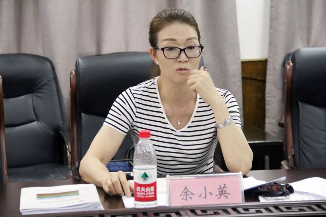 余小英:省体育局青少年体育处副调研员作为一所体育传统老校,多年来