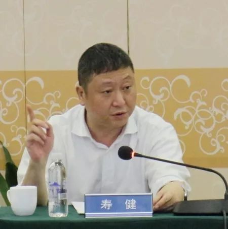 公司副总经理,海星旅游董事长黄彪要求海星旅游要加强战略研究,探索