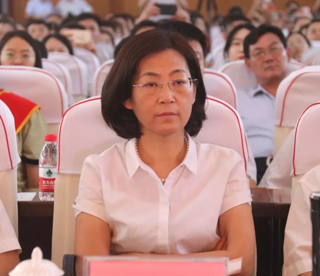 6月山东好人在临沂发布,看看哪些人上台领奖