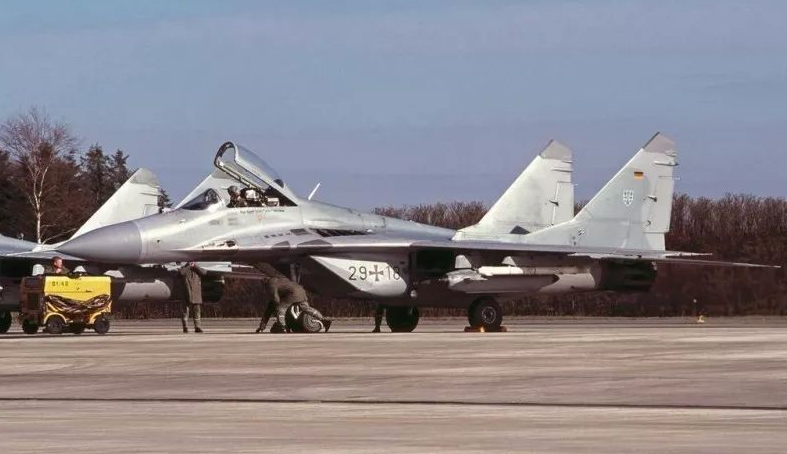 23架米格战机仅卖1欧元 一架不到4毛钱 三千万升级费套路似曾相识