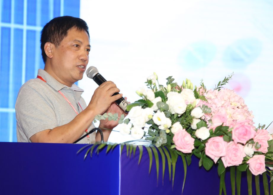 王亿平教授主持人李伟教授杨洪涛教授主讲人闫铁昆教授主持人李月红