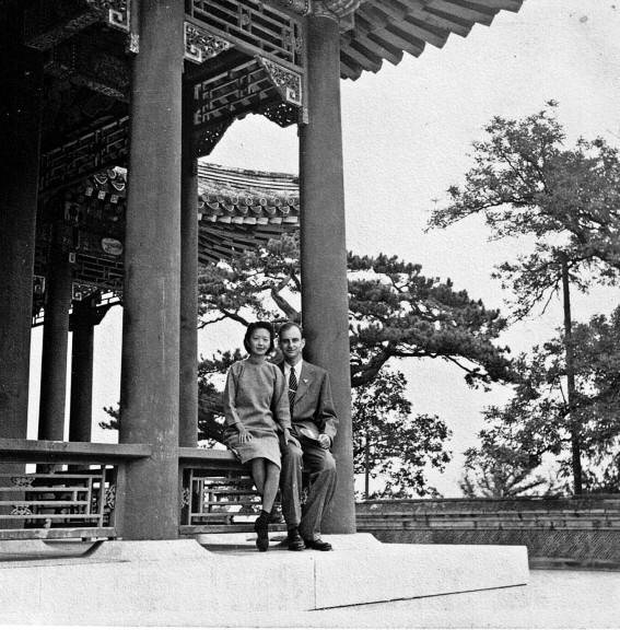 1947年,充和和傅汉思在北京在重庆的时候,章士钊曾向张充和赠诗一首