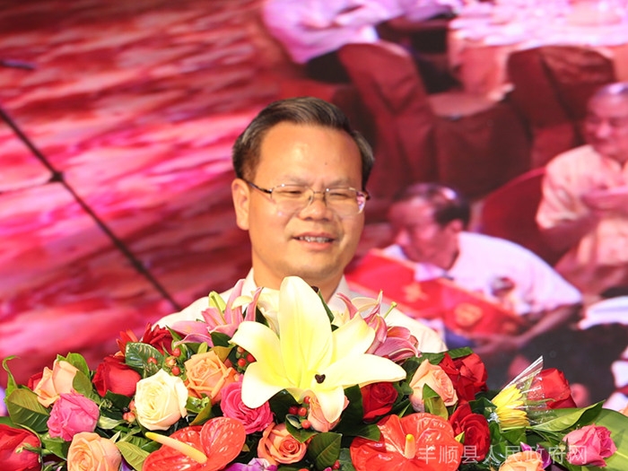 杰出乡贤许应裘全额捐建坚真文体中心建设资金达5.5亿元_丰顺