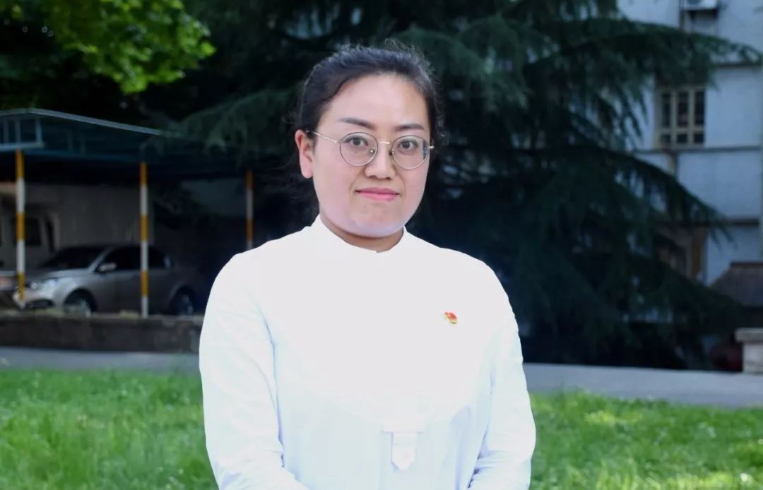 小屯乡党委书记 王娟