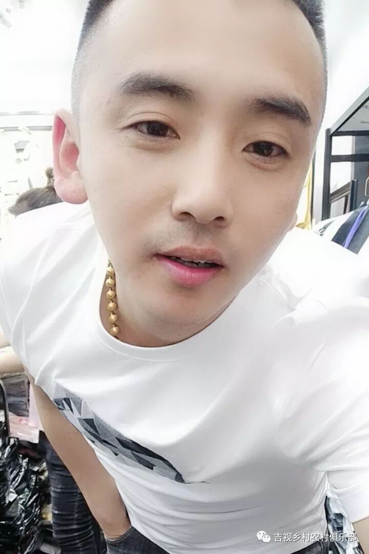 乡里相亲明天1700就要开播啦帅气小伙天生招桃花咋整