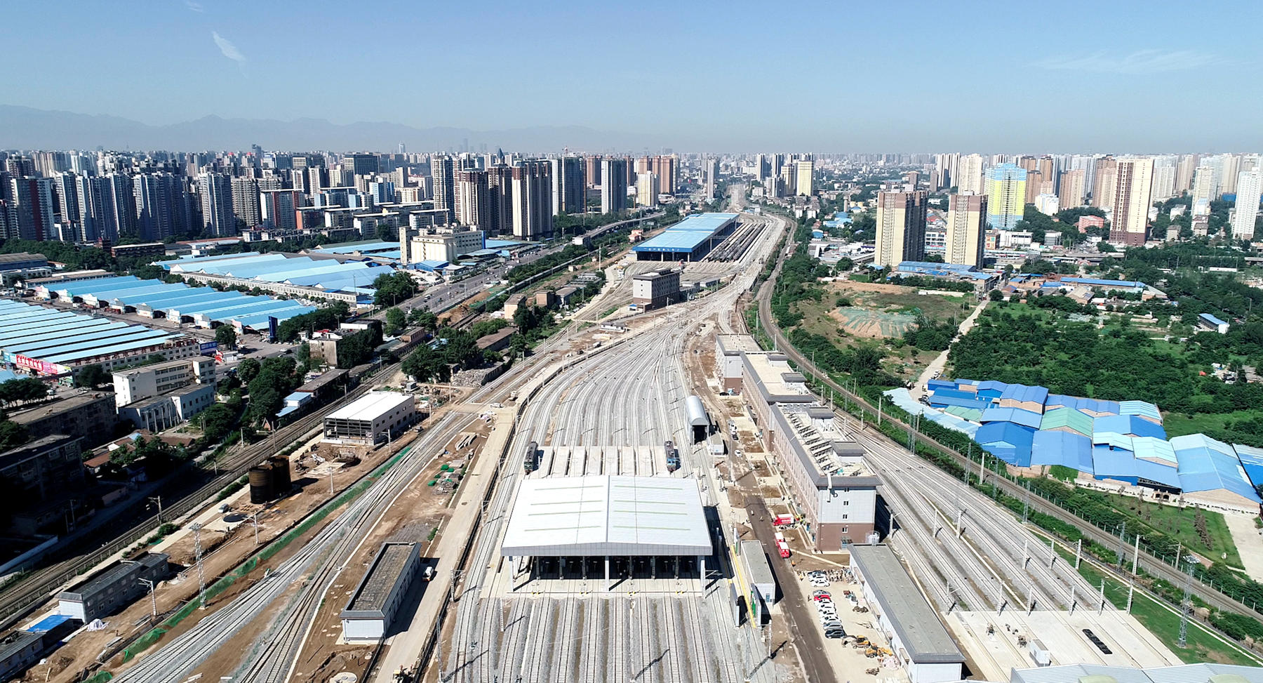 中铁二十局六公司承建的西安铁路枢纽西安站改扩建工程机务段正式开通