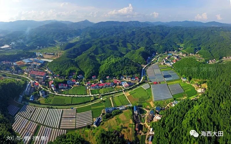 蓝玉村地处大田县桃源镇东部,307省道贯穿全村,毗邻"泉三"高速桃源