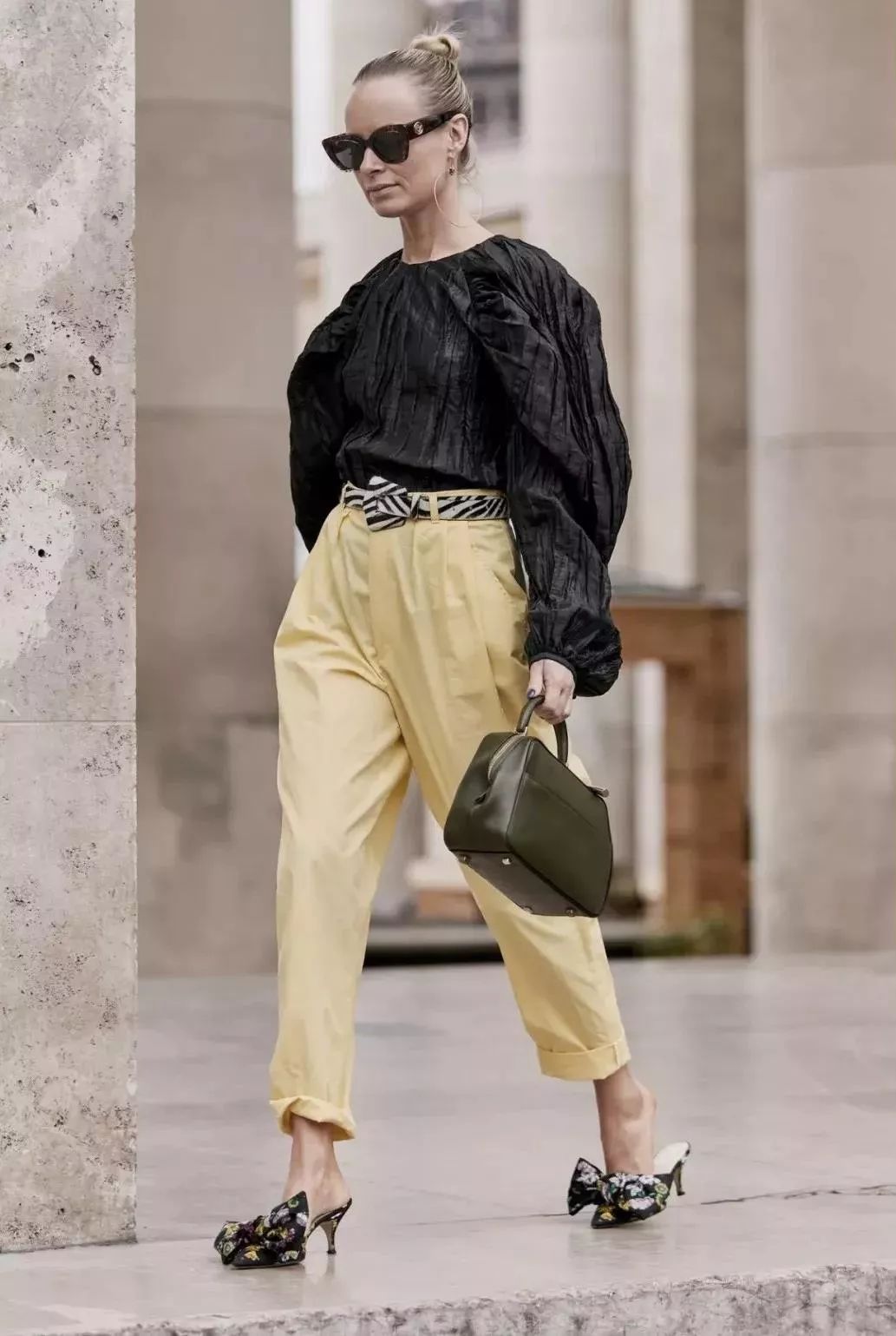 夏天的鹅黄色,是浅淡明媚的女人_颜色