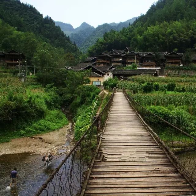 这个乘悬浮船才能进入的桃源秘境被称为中国版的仙本那