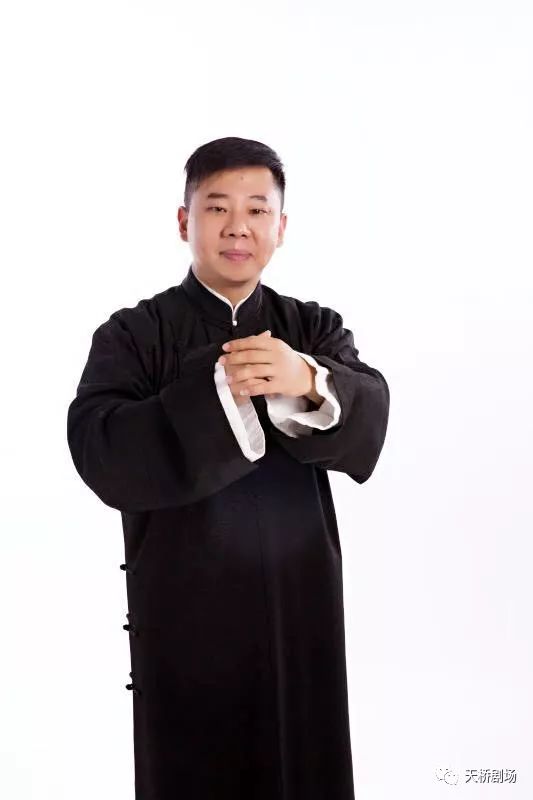 2009年拜相声名家李立山先生为师.