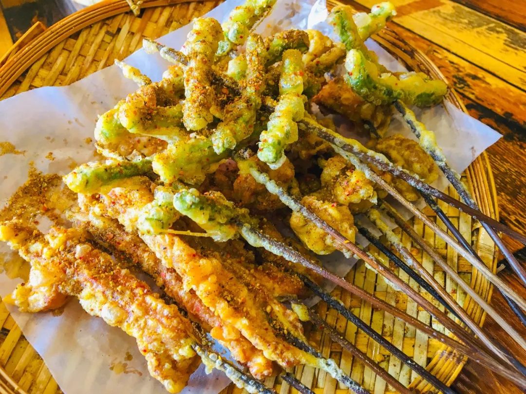 太原这家裹面炸串吊打一众网红小吃给你炸出一个新世界