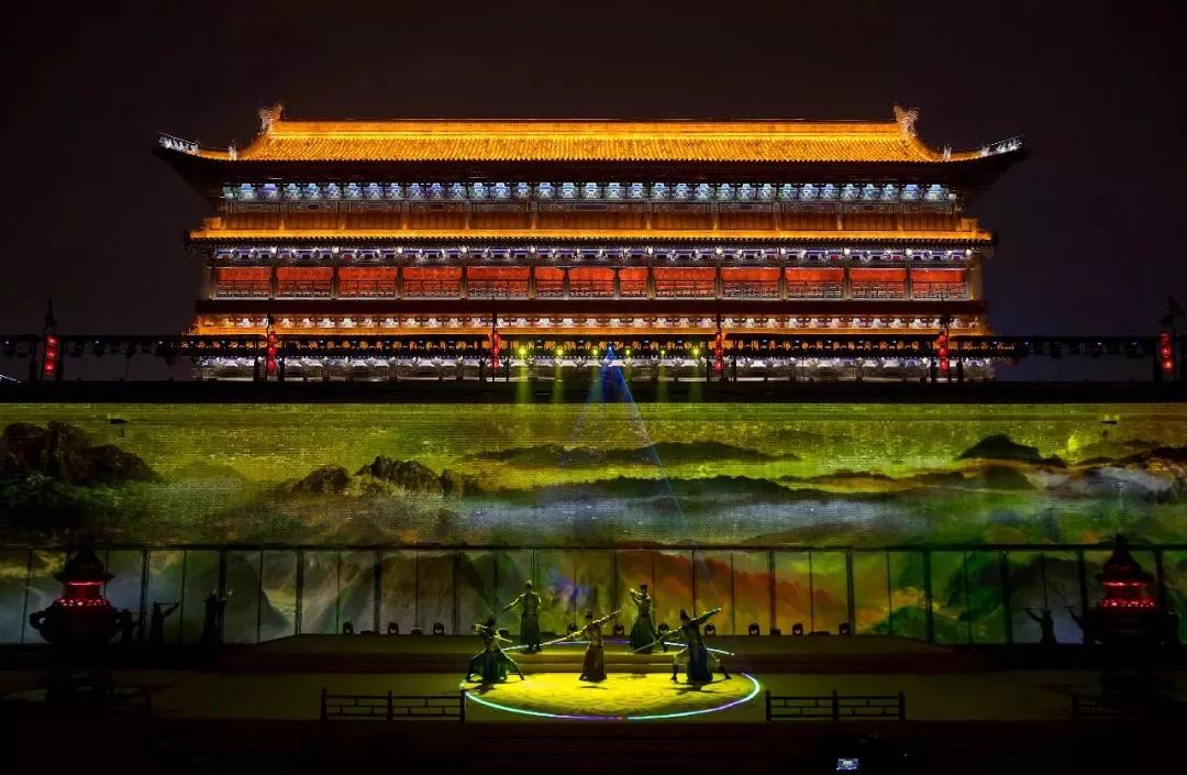 夜游城墙 | 听说,这里有关于炎炎夏夜的"新表达"