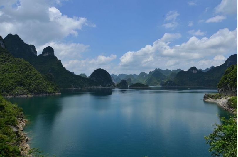 7月12日起暑假多期广西上水源洋渡上龙湖水中花七百弄双动三天休闲