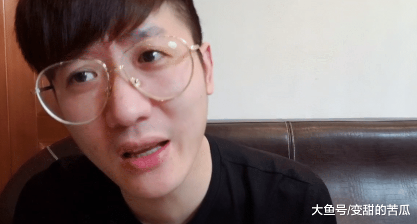 cf白鲨晒账户余额,200万却还在叫苦,网友起哄:卖选手