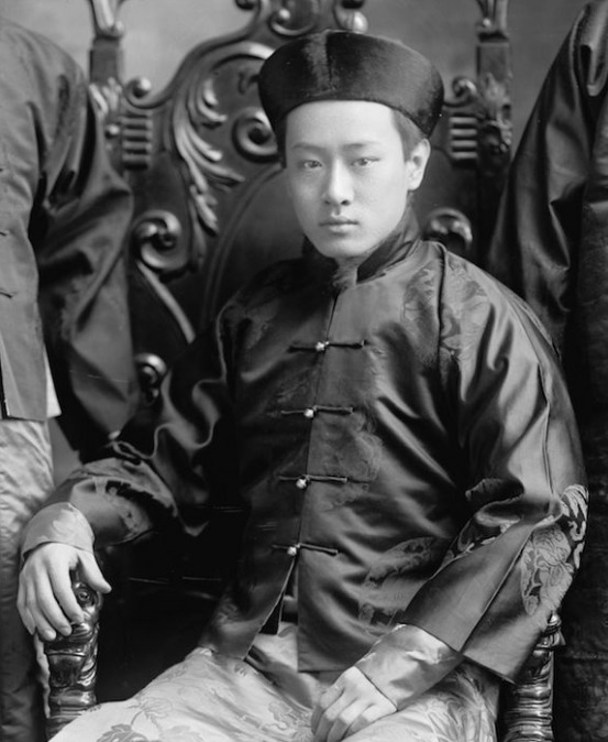 清朝时期贵族王子的照片,看看哪一位最有气质