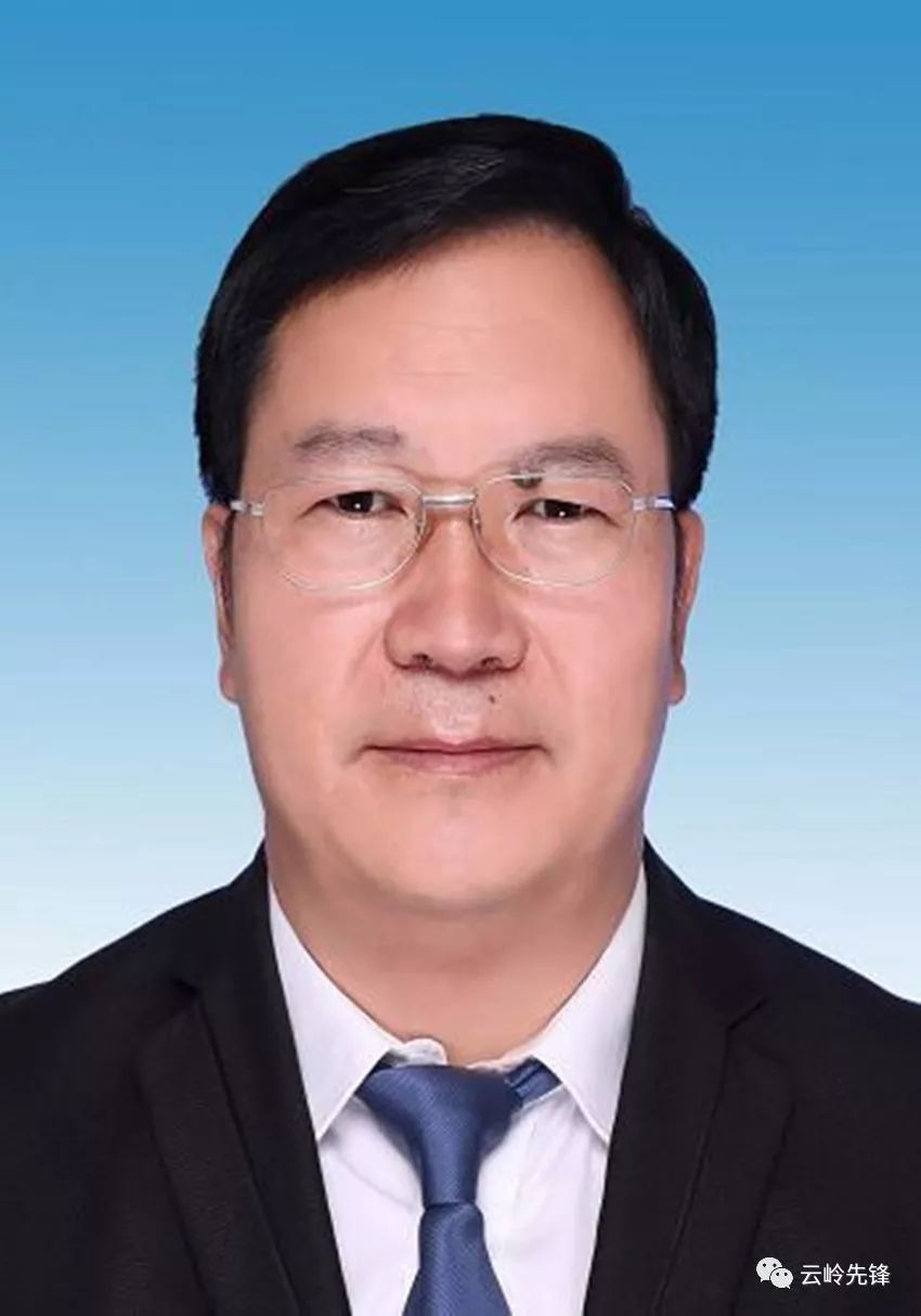 苏格非,男,回族,1971年10月生,省委党校研究生学历,中共党员,1993年8