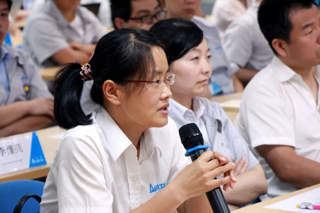 芜湖厂评委亓秀萍女士点评吴江二厂评委王拼先生点评吴江三厂评委苏佳