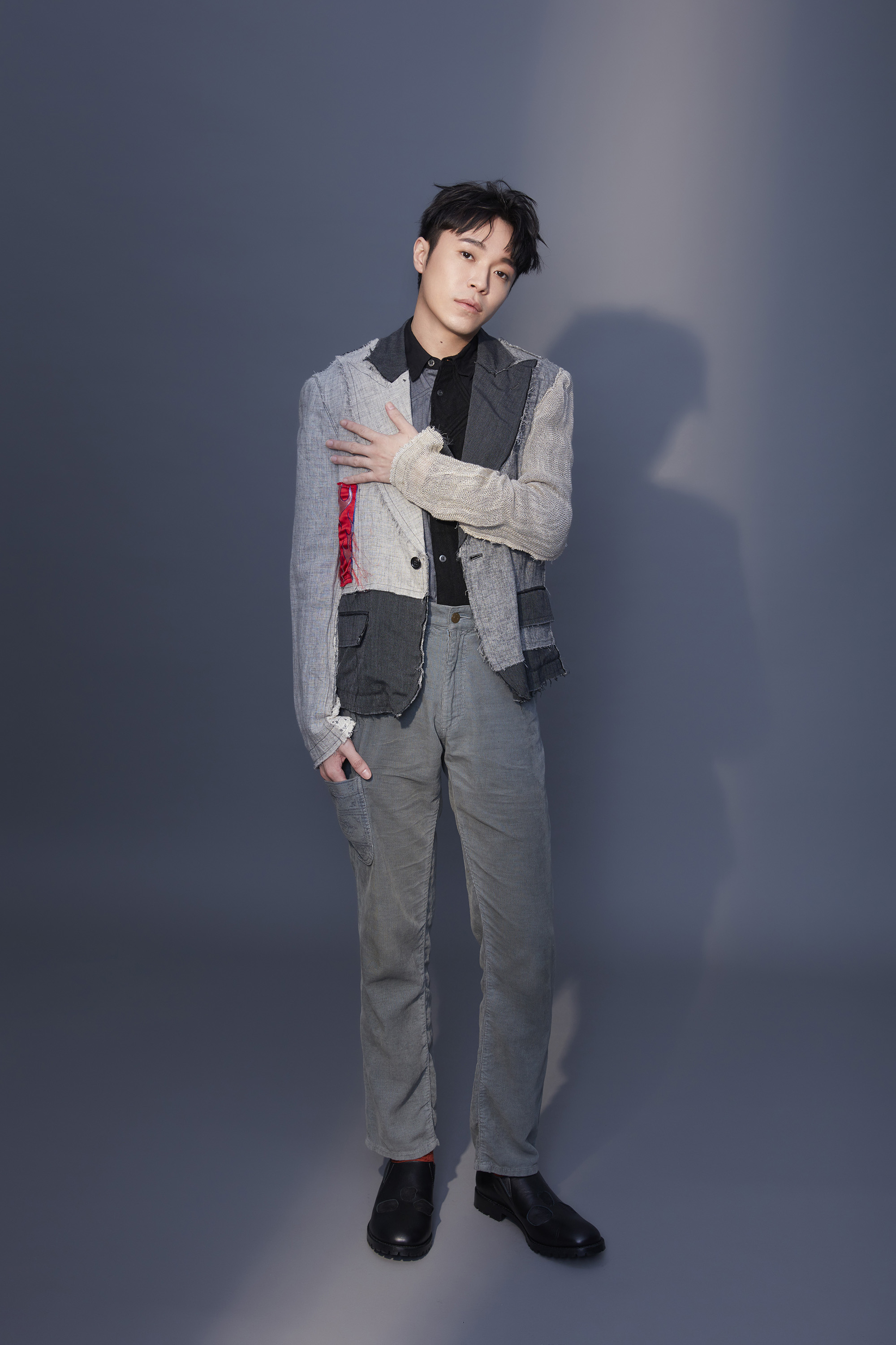 华语乐坛30组重量级歌手无预警表白吴青峰 《巴别塔庆典》放大招