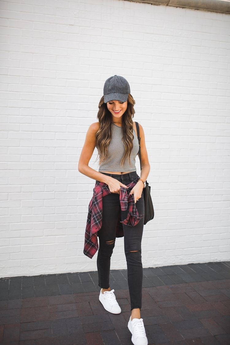 跟baby学棒球帽穿搭做今年夏天最靓的崽