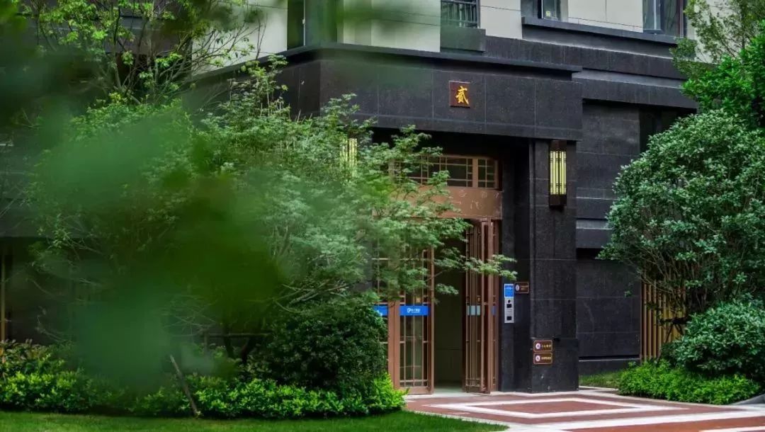 捕捉26张夏日瞬间收获朗香书院美好生活