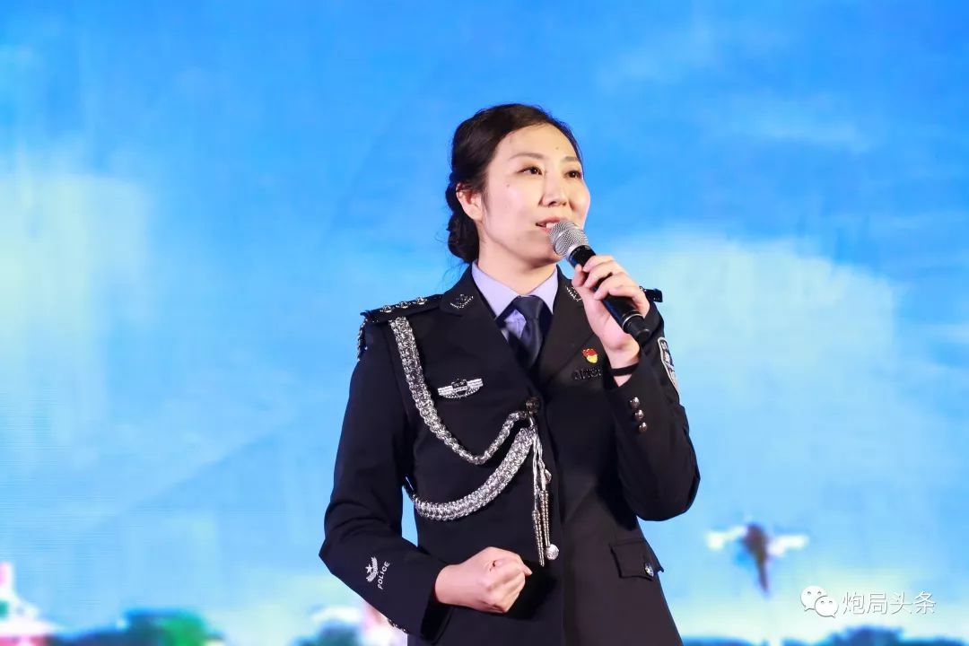 500余名警营诗歌爱好者齐聚东六环视频来了