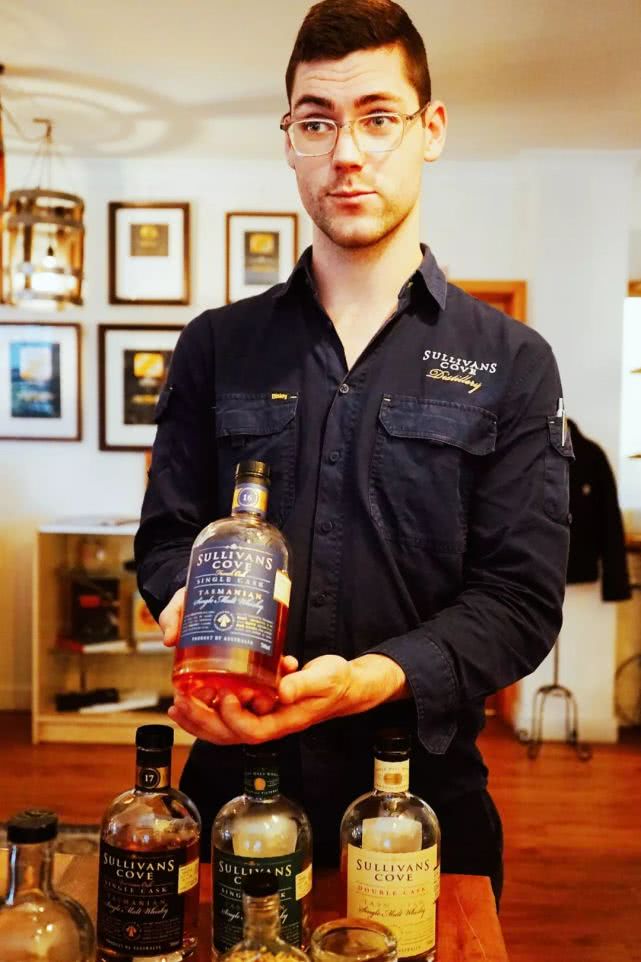 段奕宏特地到访的这家威士忌酒厂,看似简单原来已享誉国际_cove