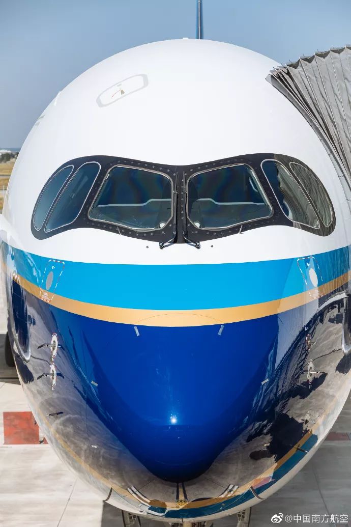 南航首架空客a350成功首航 首先投入广州-上海航线运营