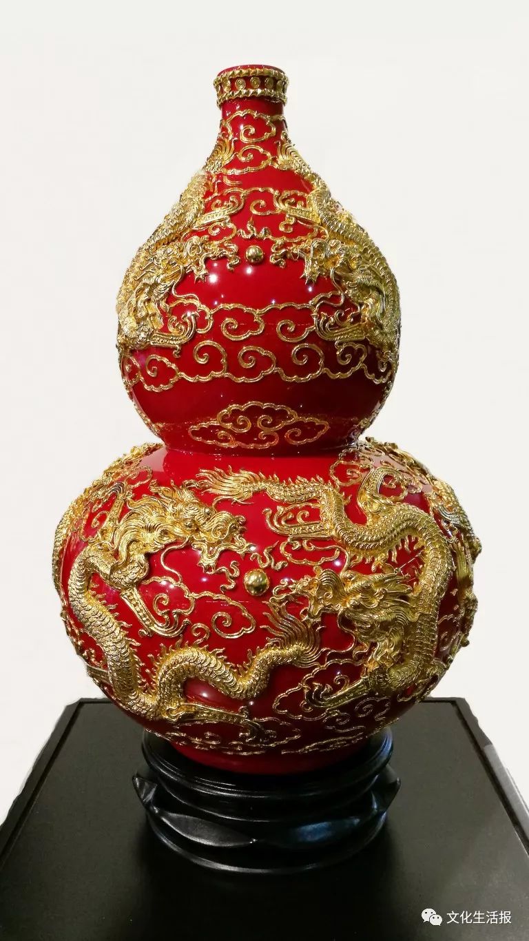 厦门漆线雕艺术作品展亮相海峡民间艺术馆