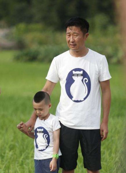 他被称为"春晚钉子户",参加春晚彩排时儿子去世,成为一生的痛-大秦号