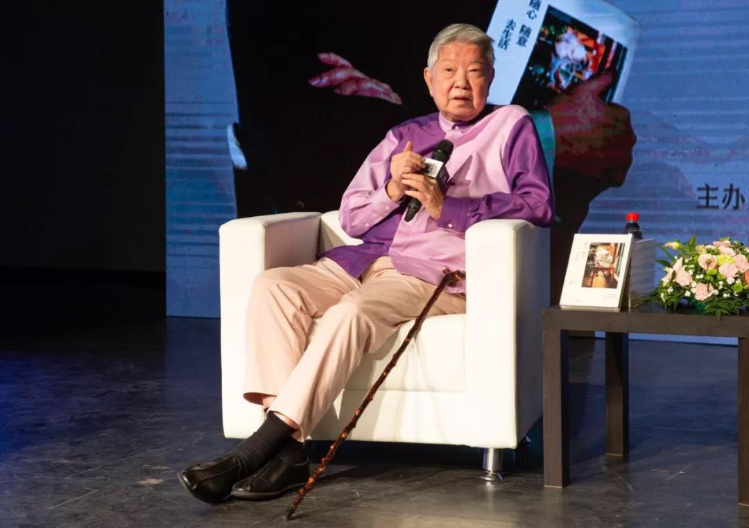 尽兴的活着,我们都应该学学蔡澜