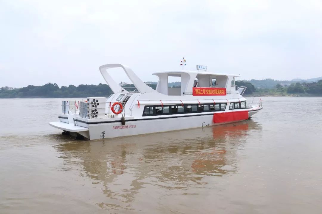 翠浪二号是赣州水上游旅游发展有限公司投资运营的第四艘旅游客船,