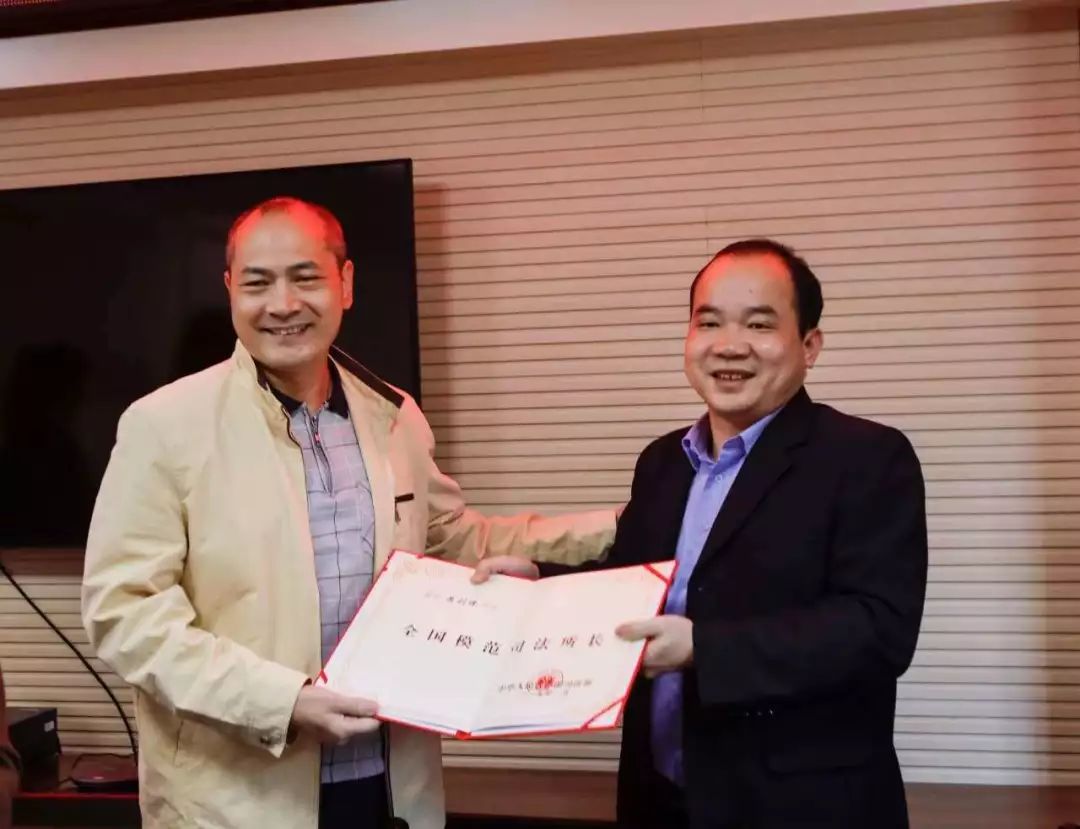 七一特别节目调解专家吴剑锋