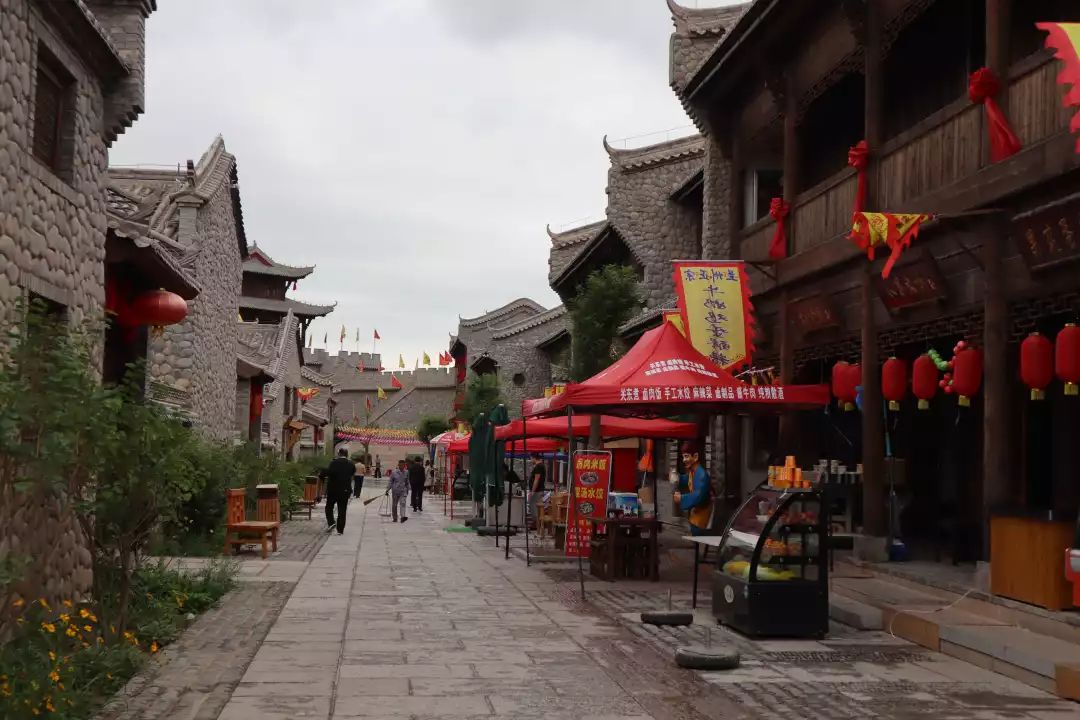 张掖丹霞口旅游度假小镇助力张掖世界地质公园创建