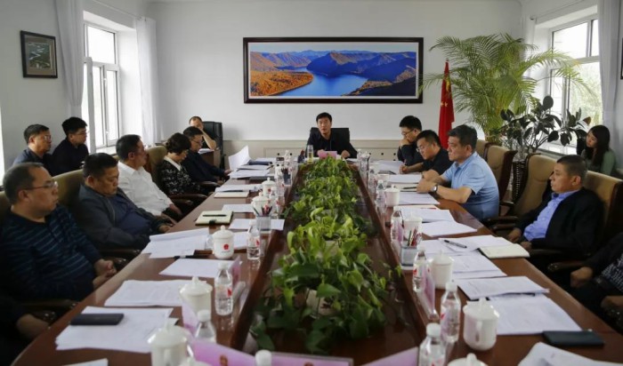 【图】孙坤主持召开县政府常务会议