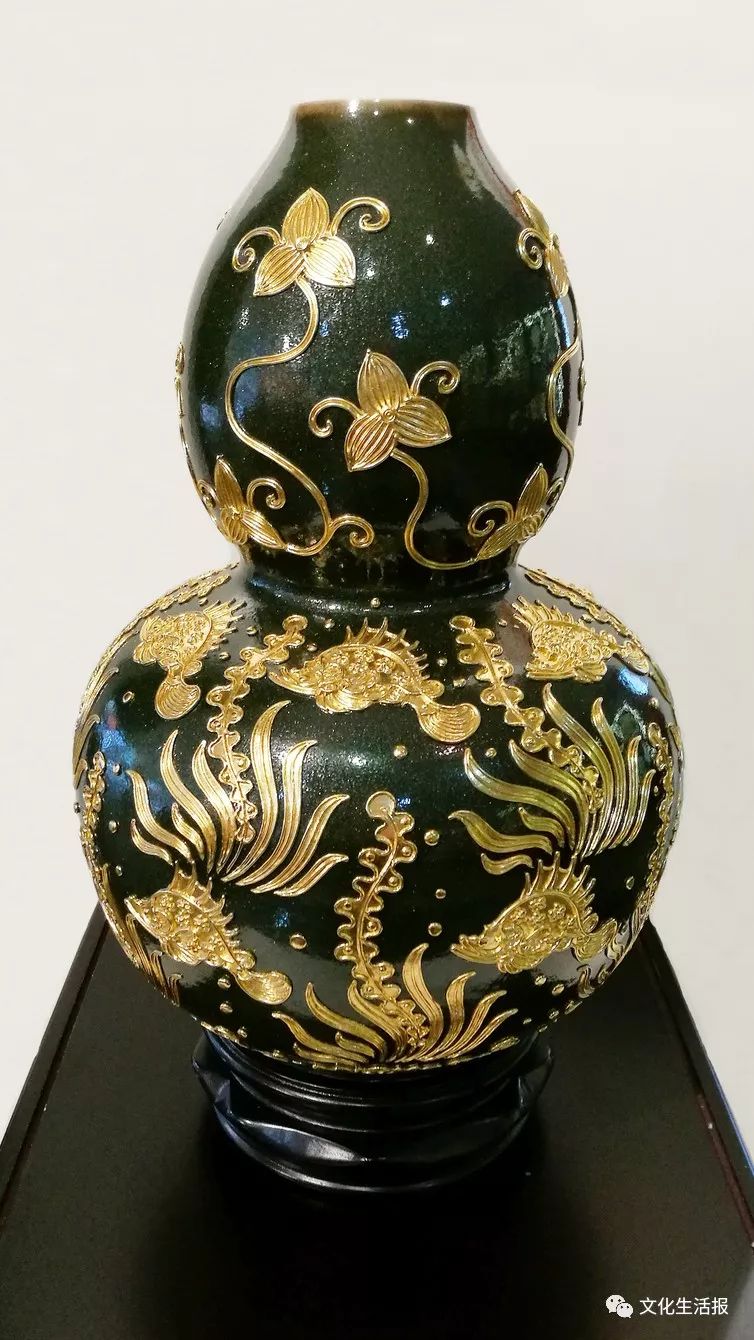 厦门漆线雕艺术作品展亮相海峡民间艺术馆 _手工艺