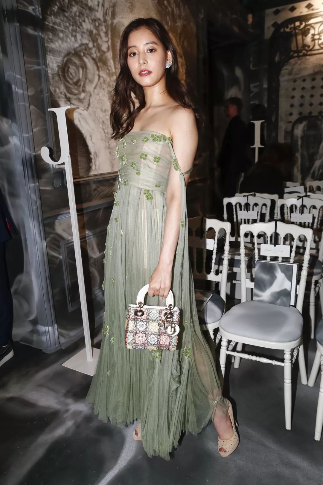 这场全黑的dior高级订制,到底能看清什么?