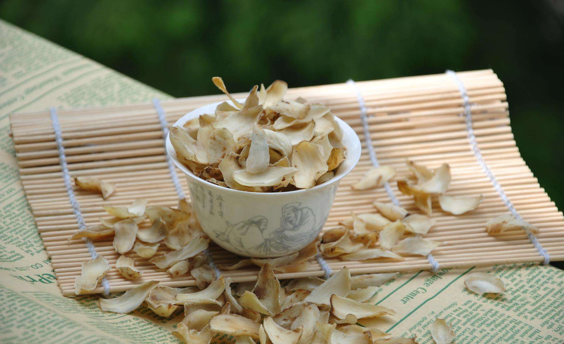 老吾老百合有助眠的效果老年人常吃可以延年益寿