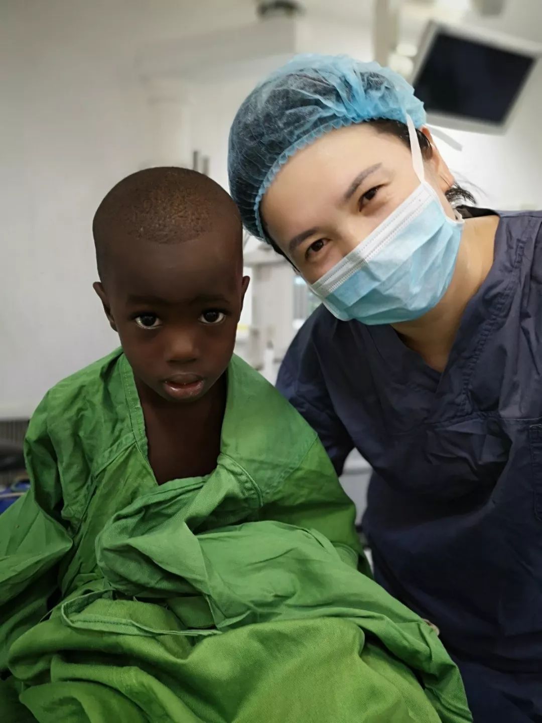 遭遇疟疾恐袭频发这位舟山援非医生经历了你想象不到的