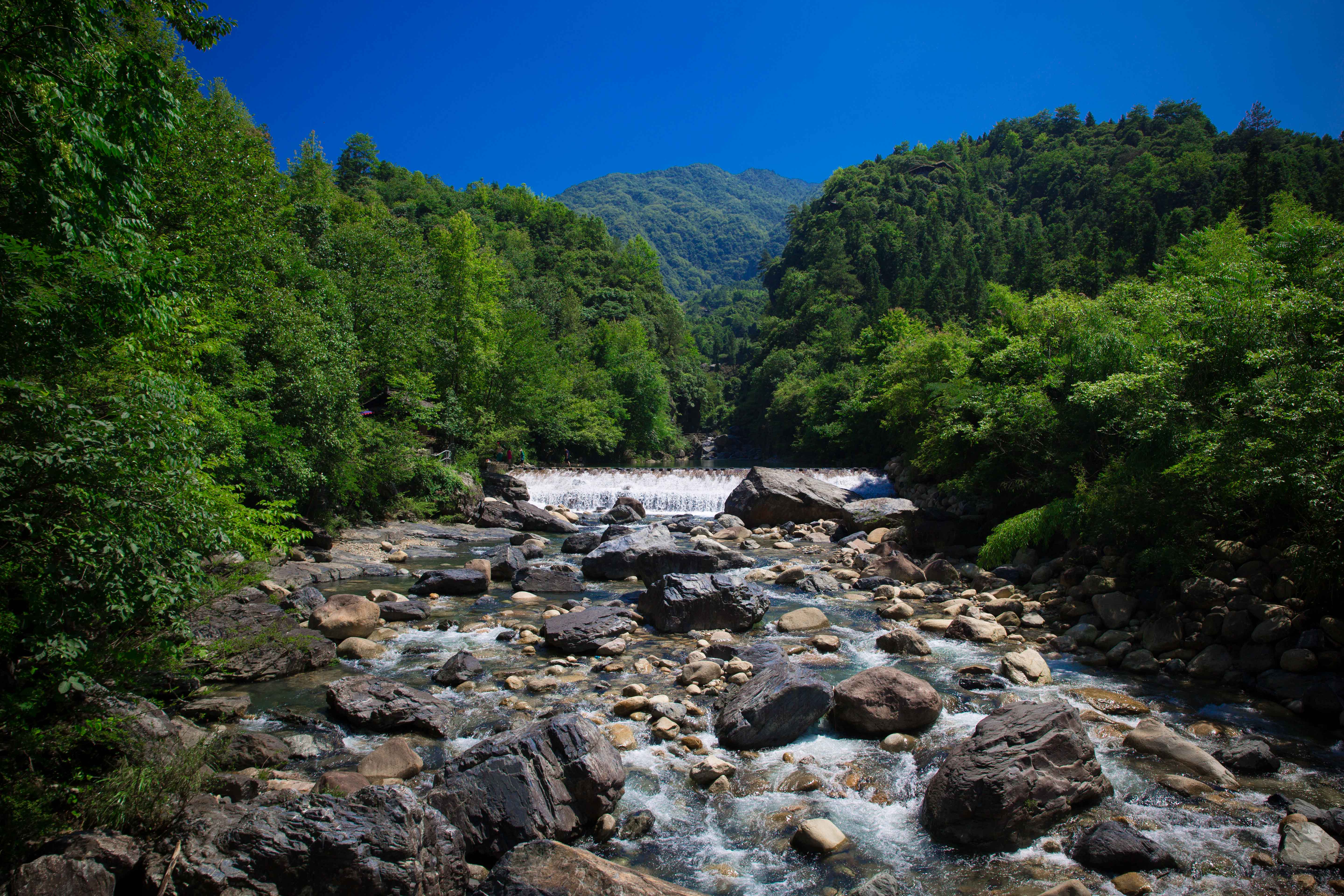 石台牯牛降风景区图片