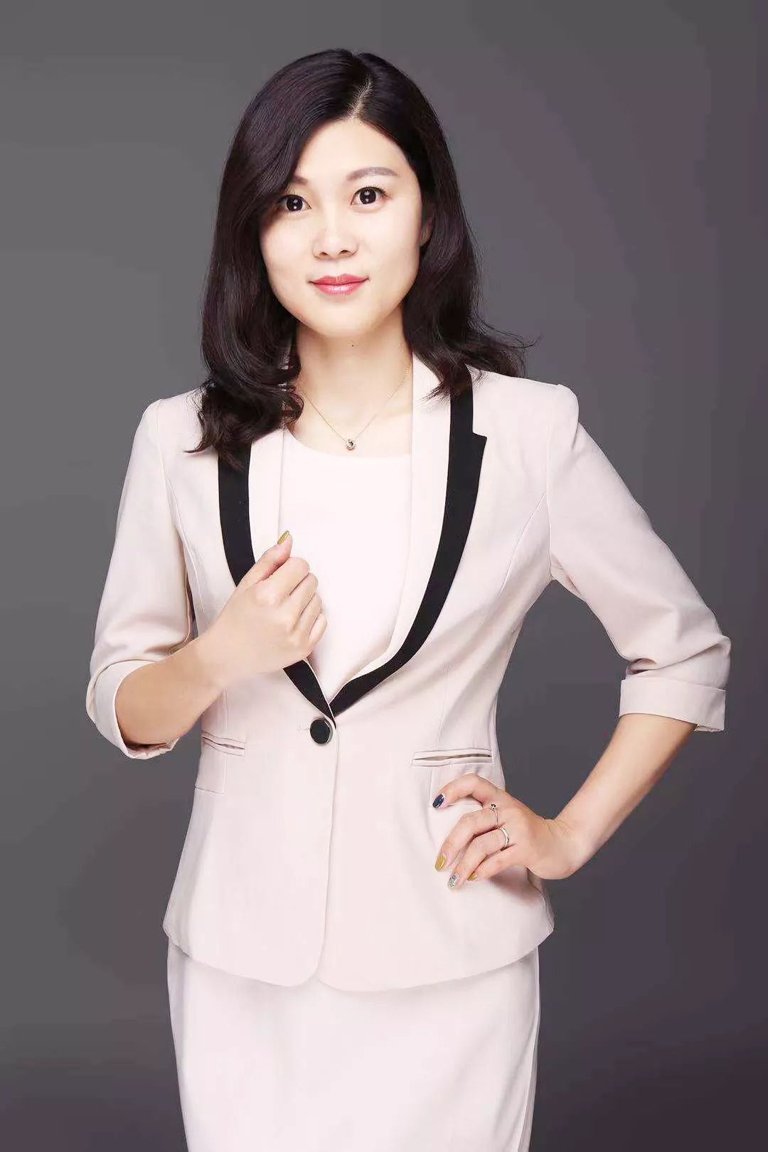 北重二中英语教师,青山区教坛新秀,青山区教学能手,青山区教学六认真