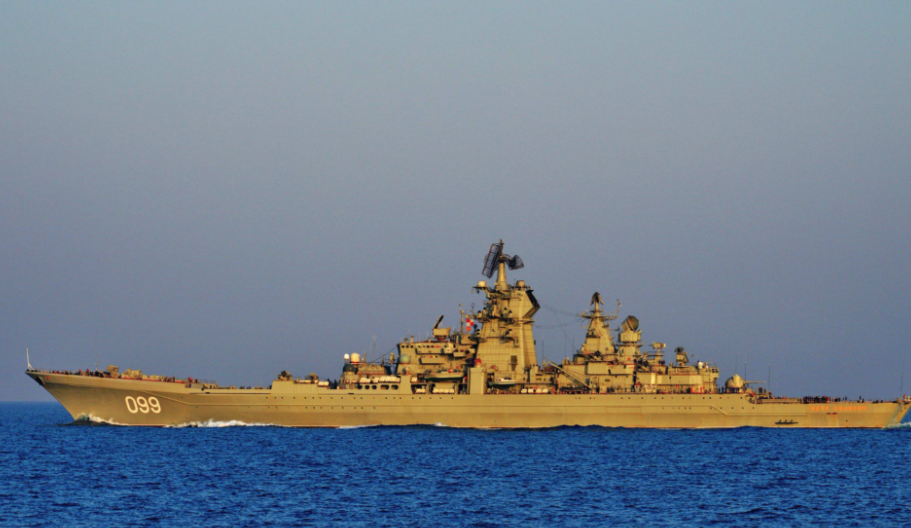 这艘舰其实就是著名的基洛级巡洋舰,也是1144型核动力超级巡洋舰的纳