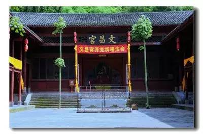 较为冷门的景点游客接待量就连三峡文物园,磐石城等不仅张飞庙景区