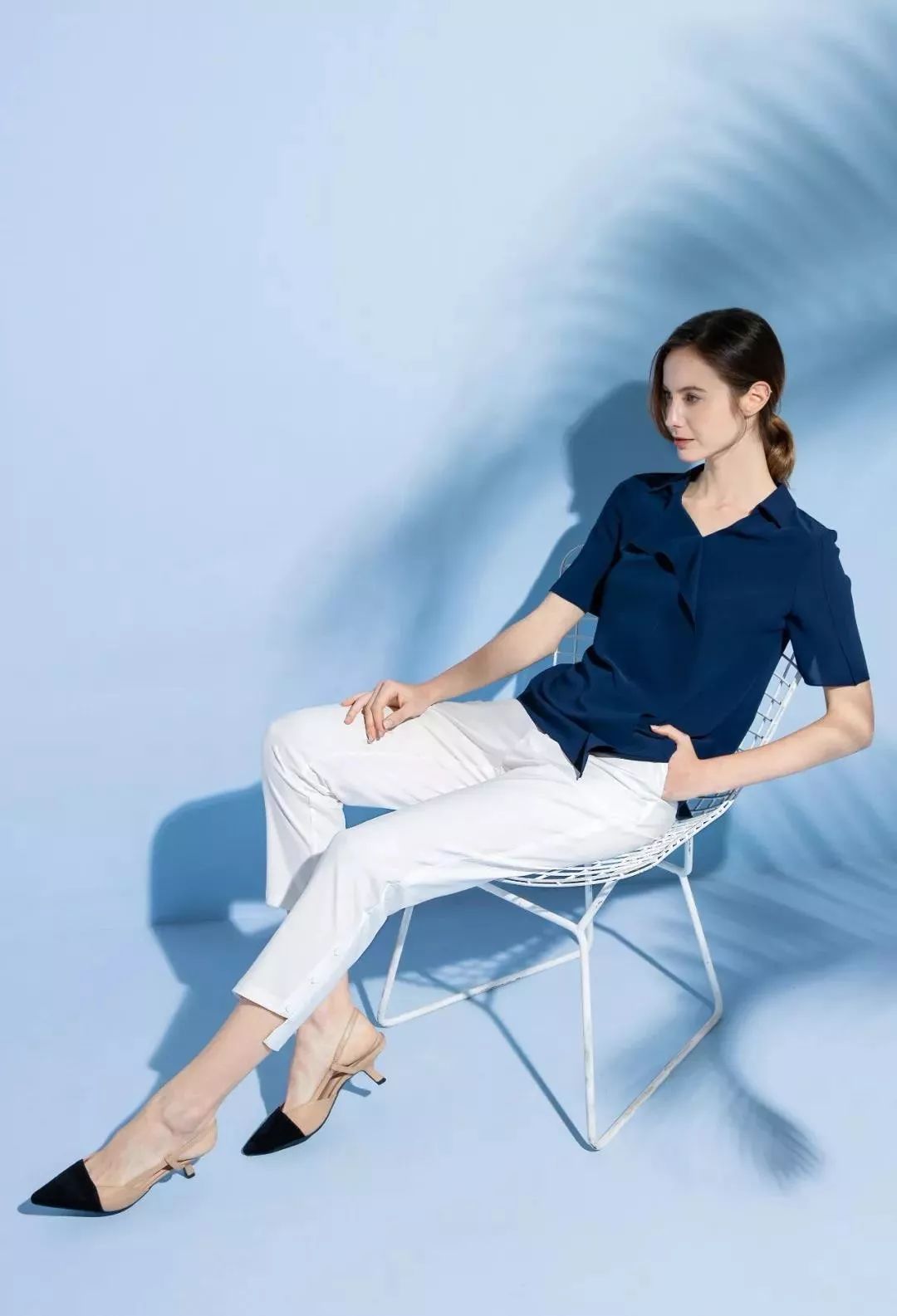 v领型拼双色罗纹别具一格高档弹力天丝面料,冰凉爽滑,亲肤舒适◆70649