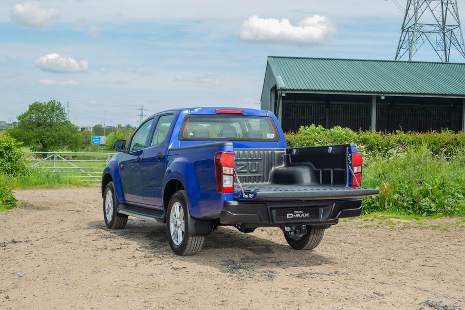 回归工具车本源五十铃dmaxworkman发布