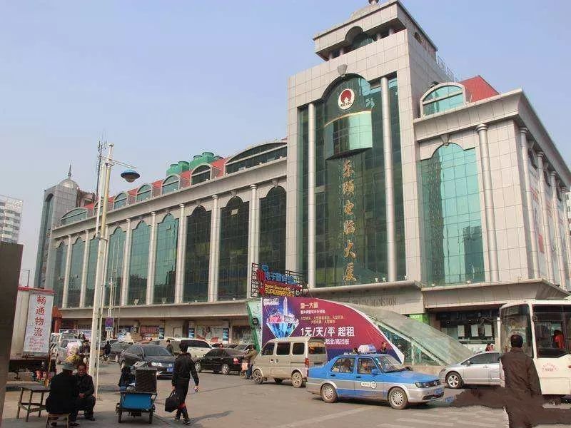 稽山新天地附近停车场"只收费不担责"? 律师这么说