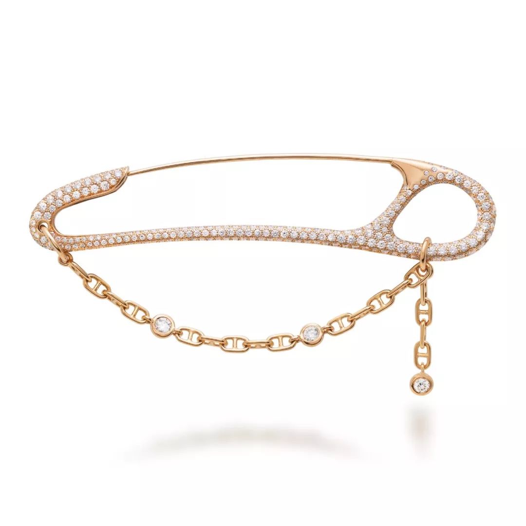 爱胸针的女人从来不简单